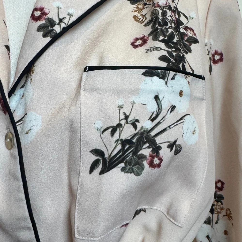 Blush Pink Floral Print Women's Robe Top